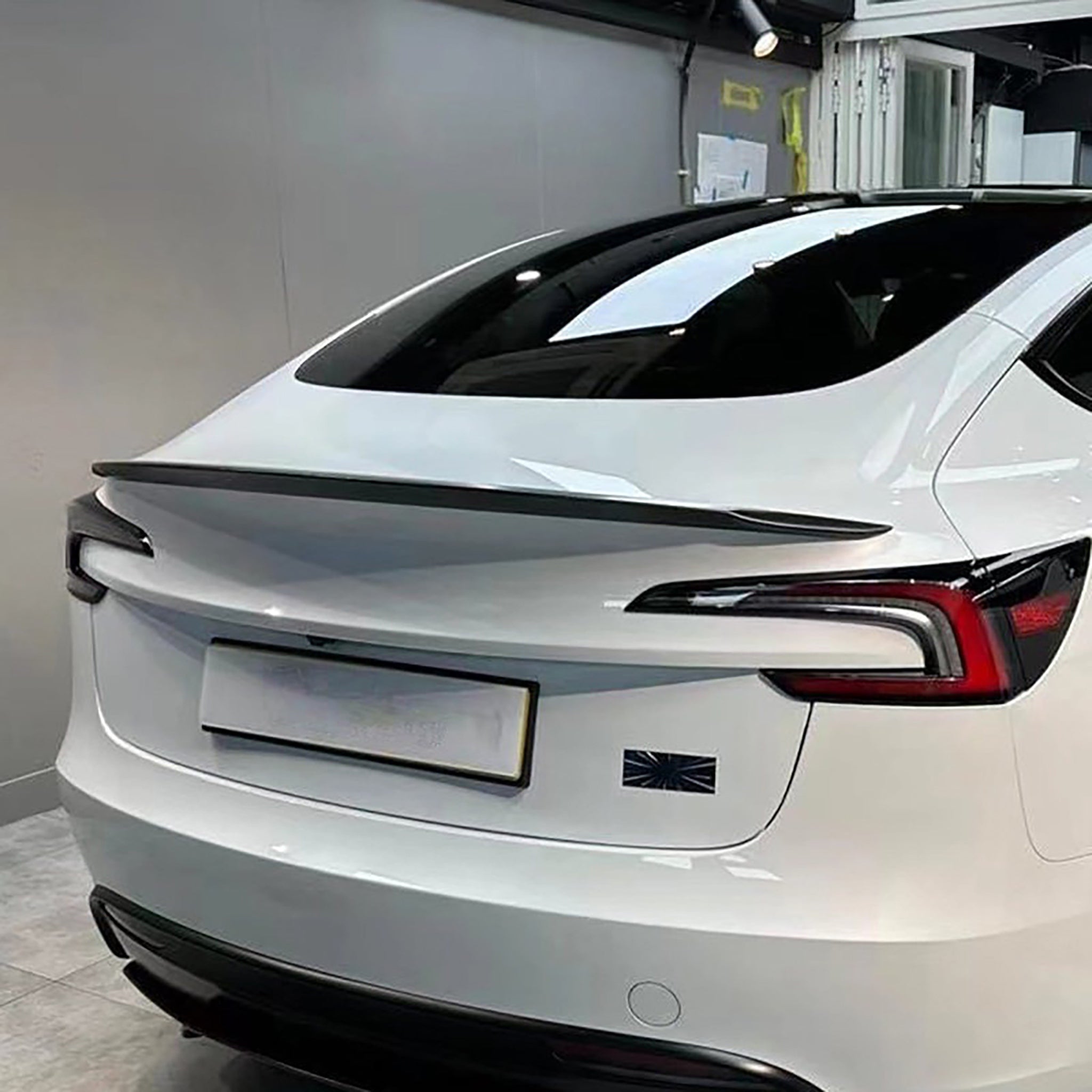 2024+ Tesla Model 3 Real Carbon Fiber Spoiler - Enhance Performance & Aerodynamics