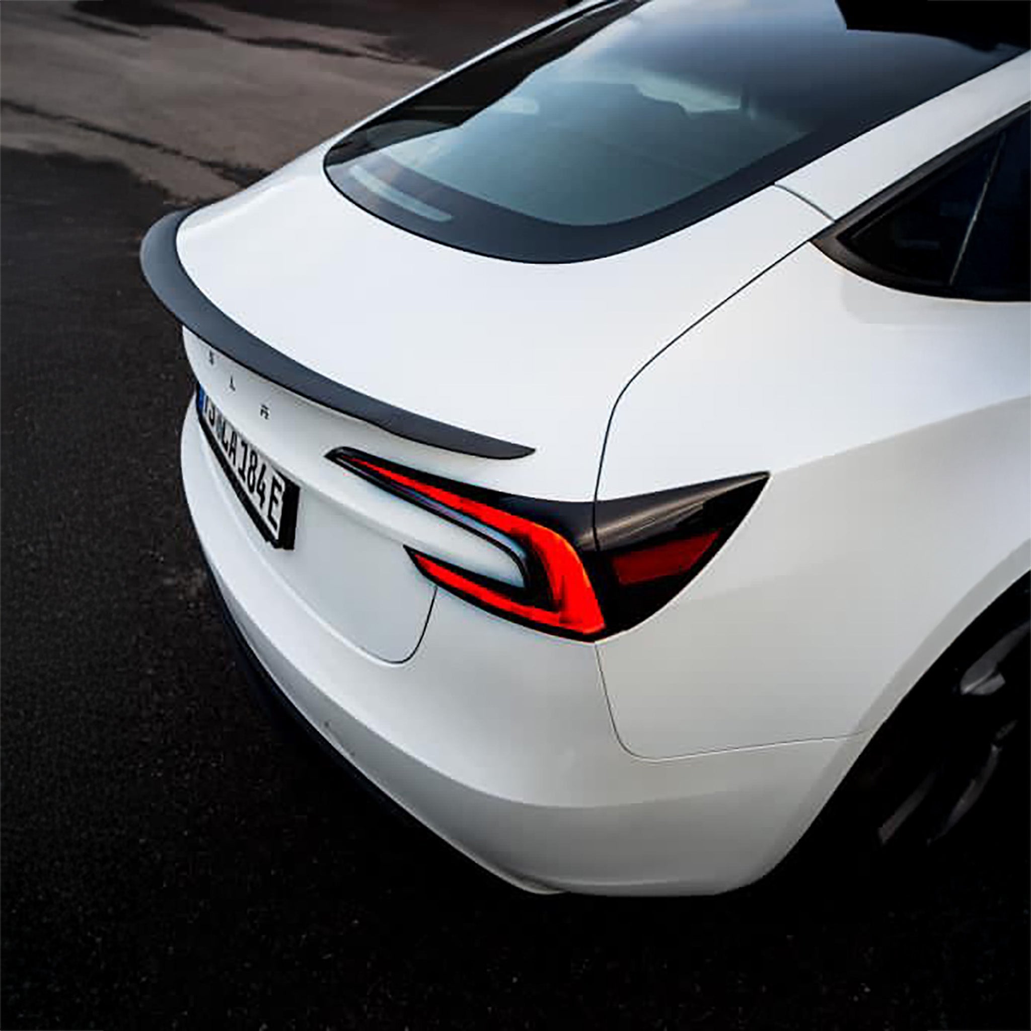 2024+ Tesla Model 3 Real Carbon Fiber Spoiler - Enhance Performance & Aerodynamics
