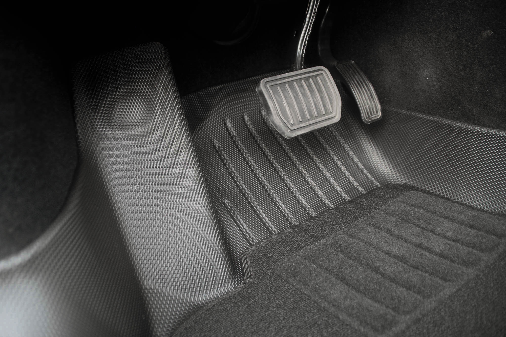 Tesla Model 3 Highland 2024+ Custom All-Weather Floor Mats – Full TPE Wrap for Ultimate Protection