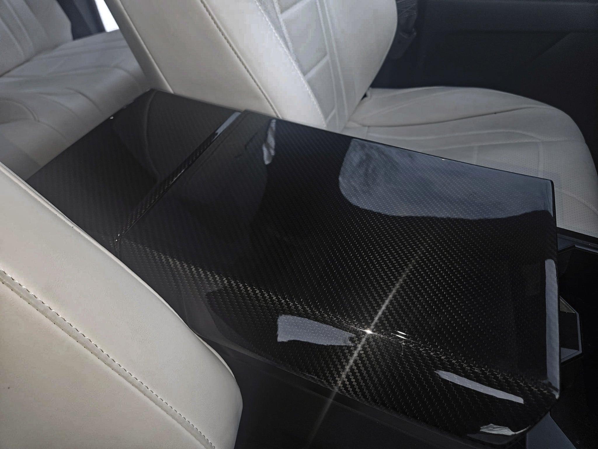 Real Carbon Fiber Armrest Cover & Rear Screen Frame Cover for Tesla Cybertruck (2 Pcs)
