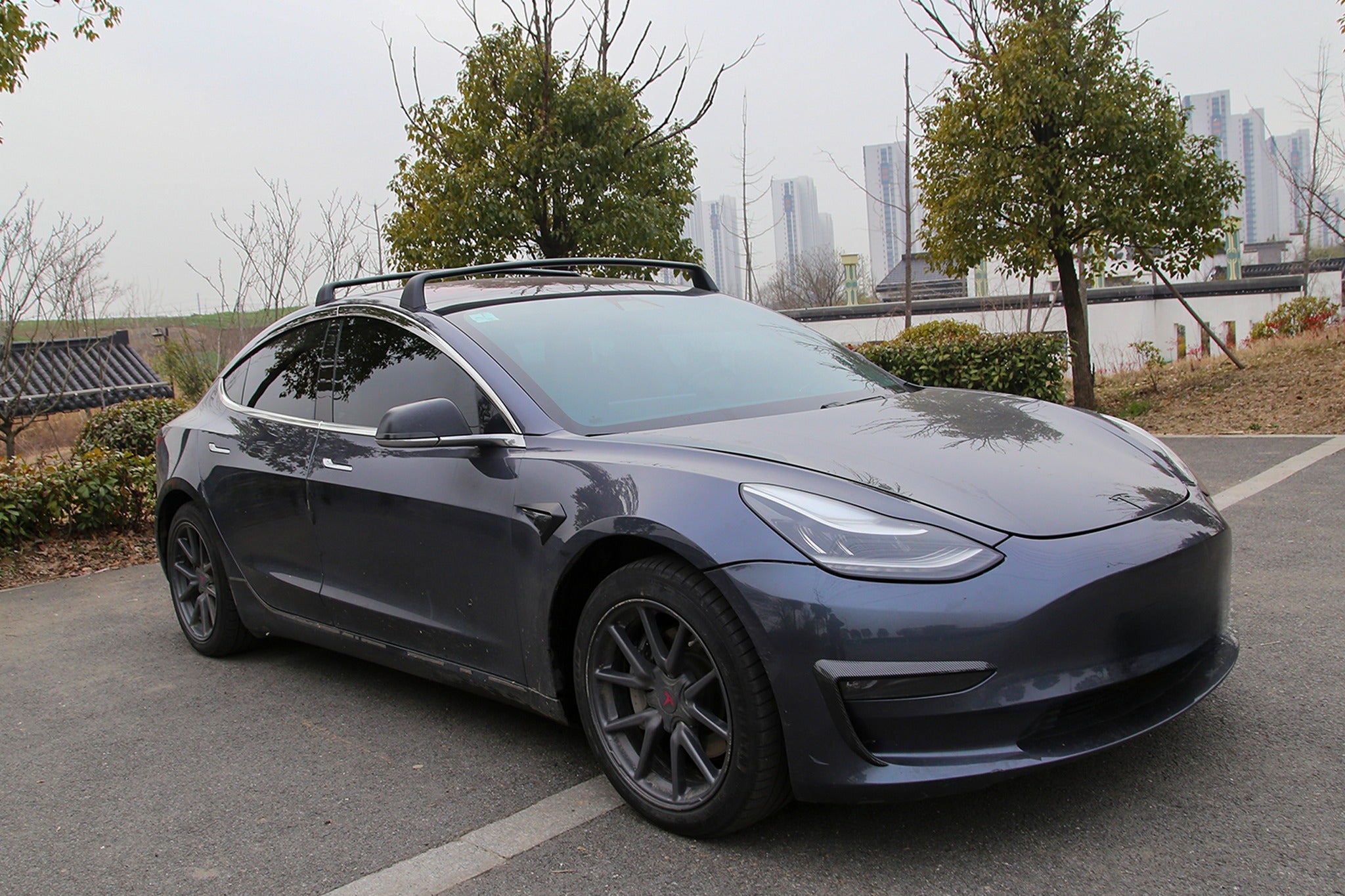 Roof rack for Tesla Model 3 and Model Y 2017-2025+