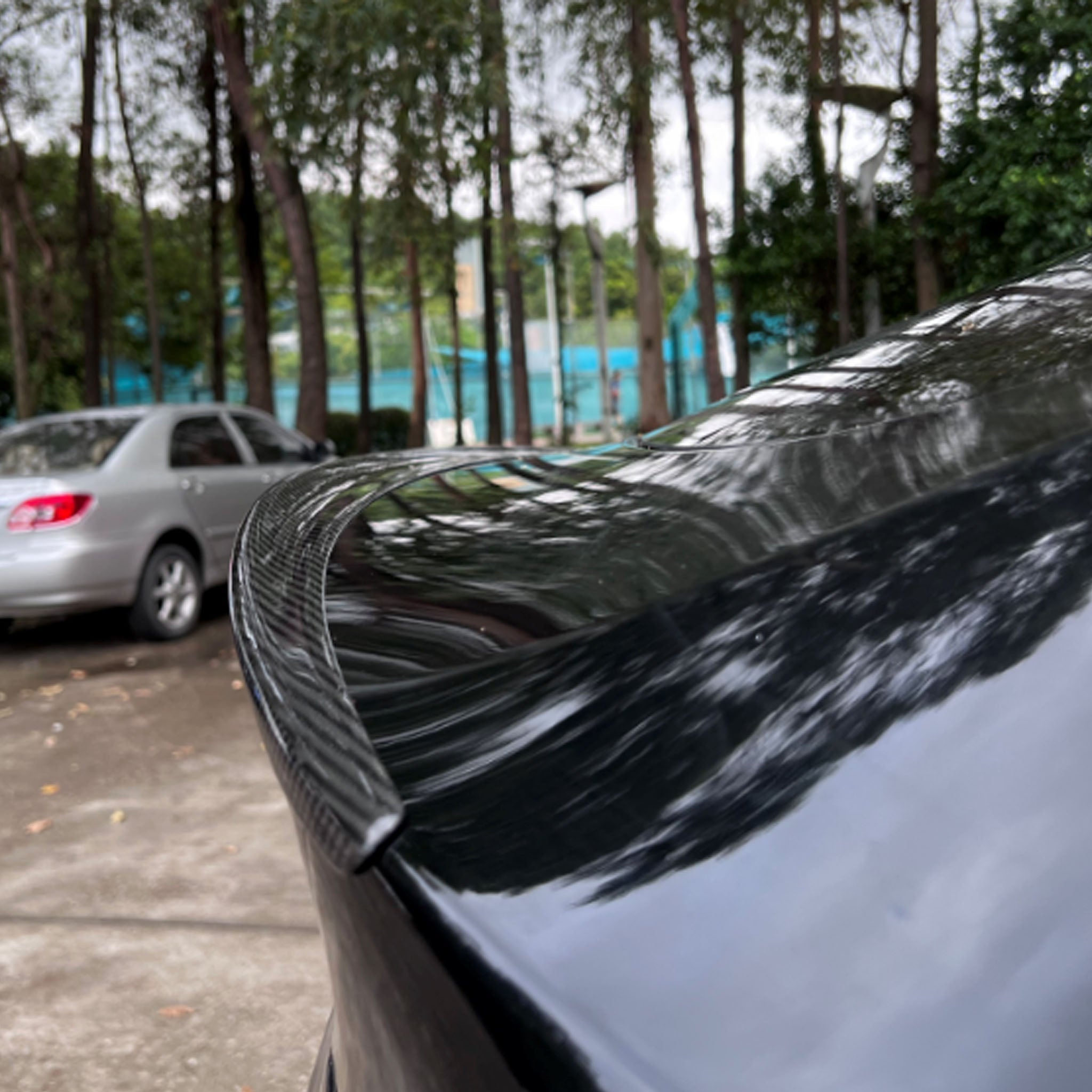 Real Carbon Fiber Spoiler for Tesla Model Y/3 – Sleek Design, Aerodynamic Boost, Perfect Fit