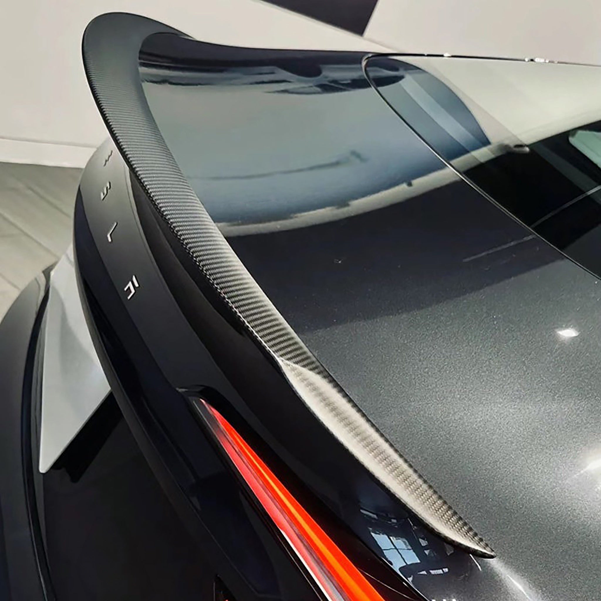 2024+ Tesla Model 3 Real Carbon Fiber Spoiler - Enhance Performance & Aerodynamics