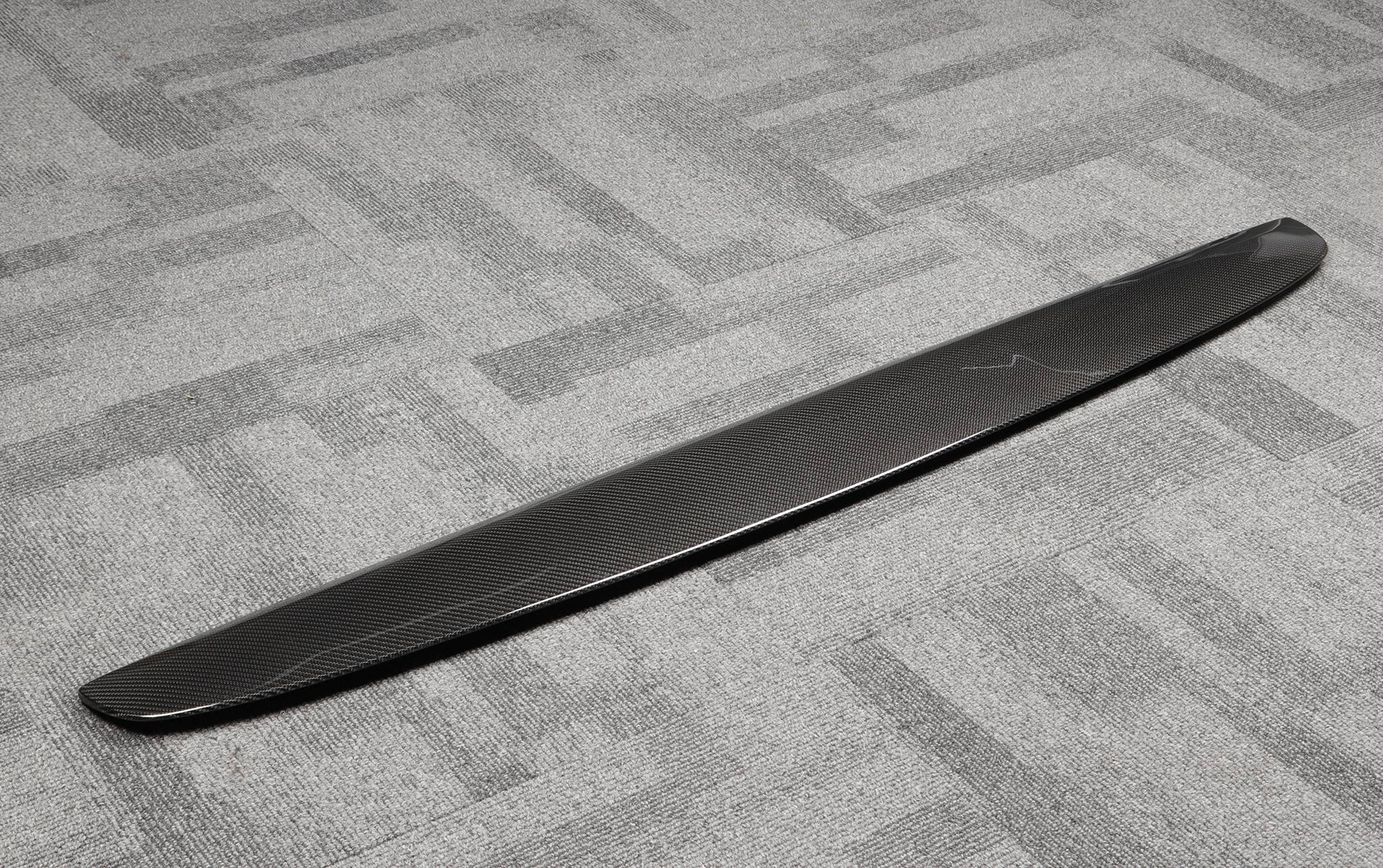 Upgrading Real Carbon Fiber Dashboard Replacement For 2024+ Tesla Model 3 Highland