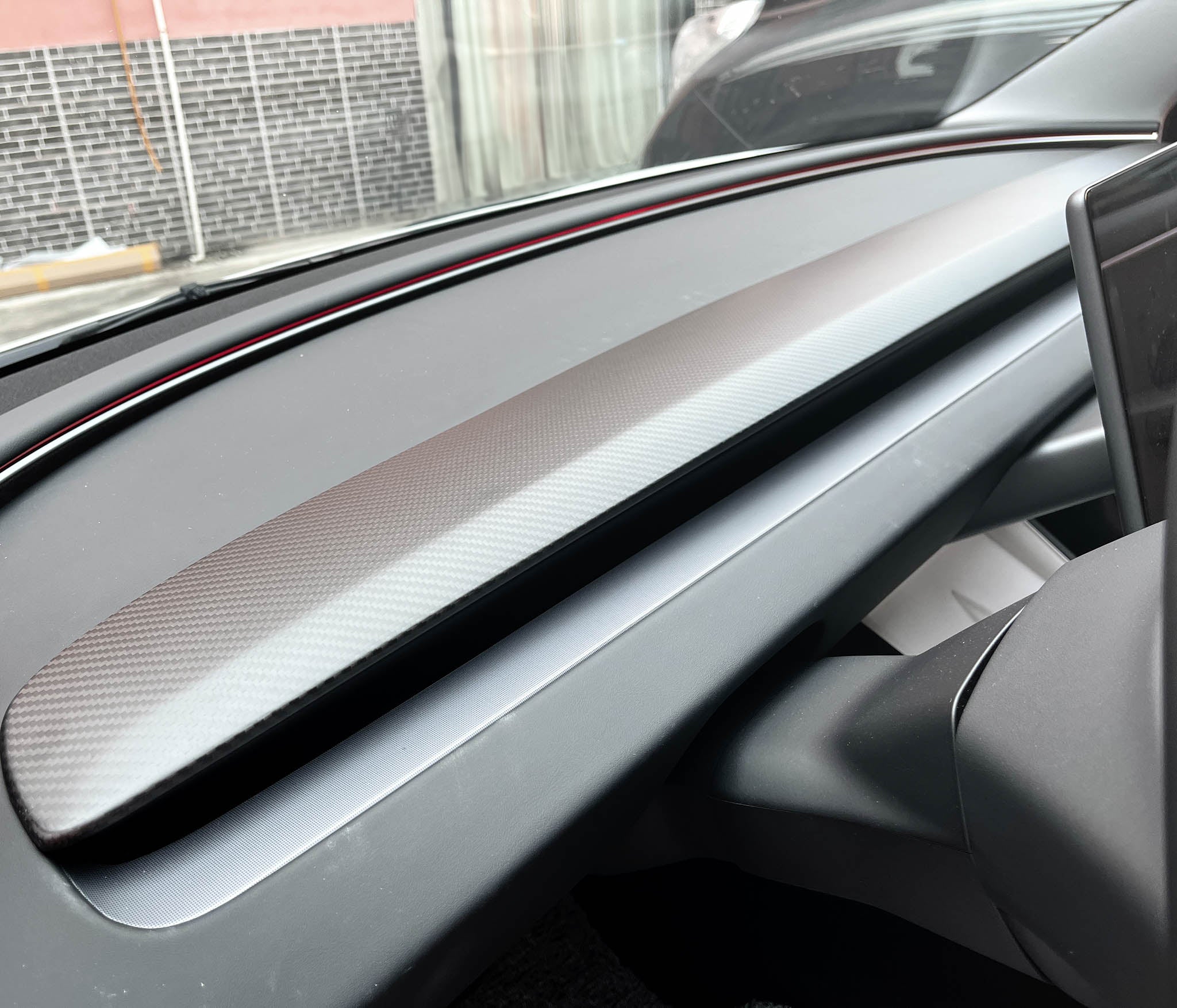 Upgrading Real Carbon Fiber Dashboard Replacement For 2024+ Tesla Model 3 Highland