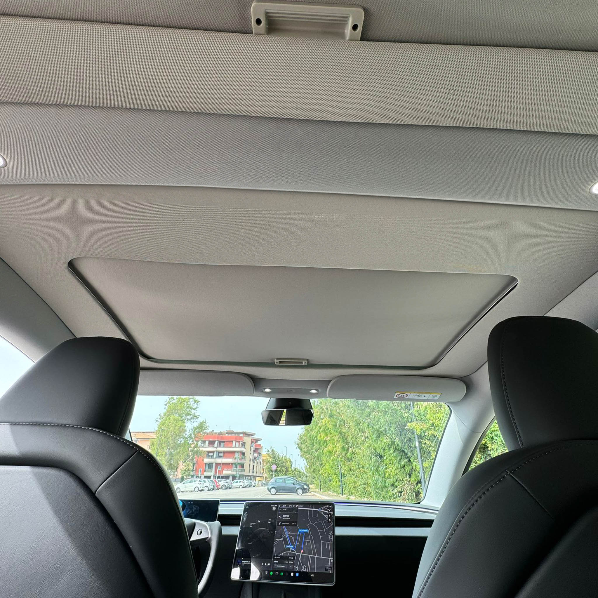 Retractable Sunshade | Tesla Model 3 & Y (All Years)